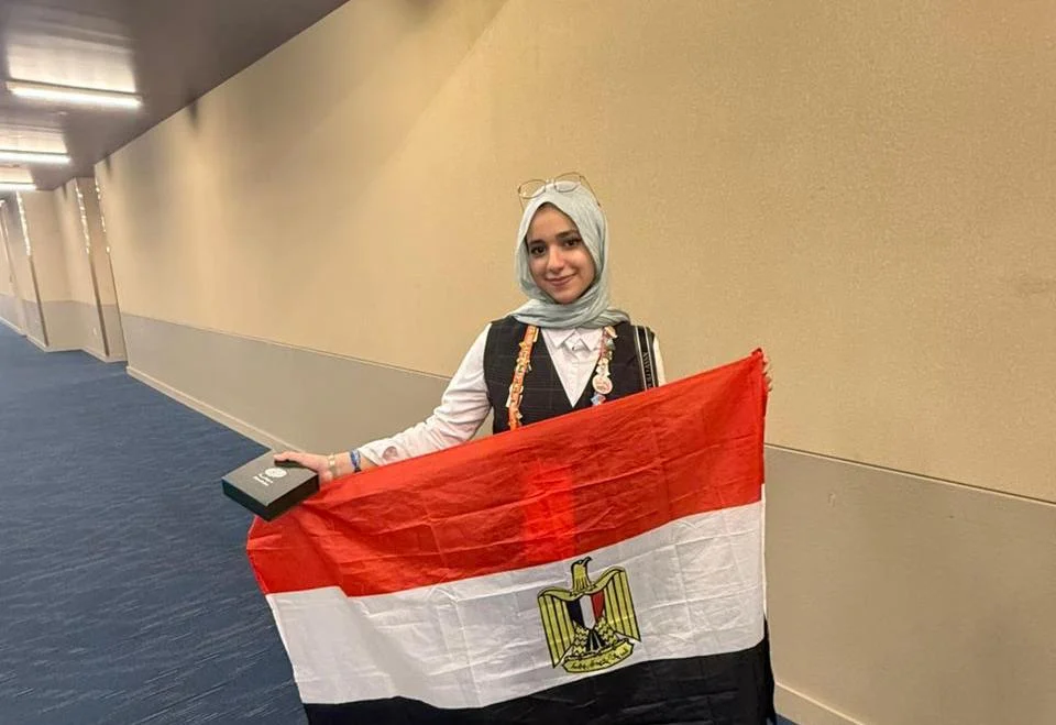 طالبة من الغربية تحقق المركز الثاني عالميًا في الروبوتات