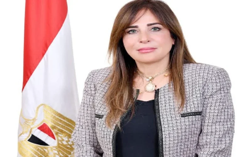وزيرة الإسكان تدعو للاستفادة من الذكاء الاصطناعي في شكاوى المواطنين