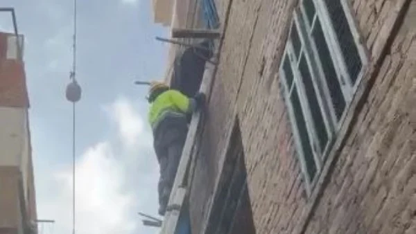 تشكيل لجنة هندسية لفحص عقار شبرا بعد انهيار سلم داخلي