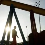 مخاوف نقص تدفقات النفط وتأثيرها على الأسعار