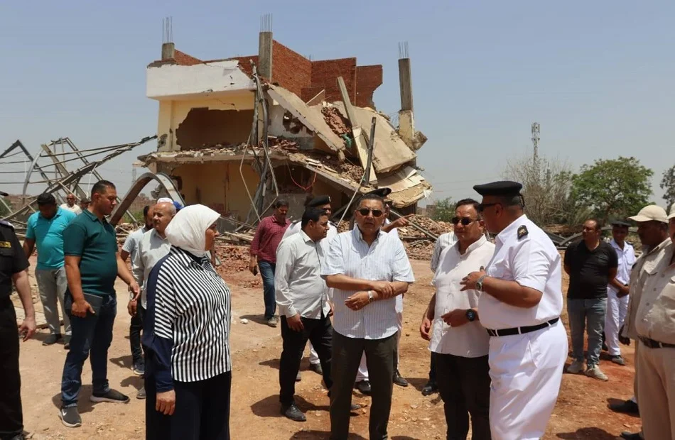 إزالة جمالون مخالف في القليوبية بمساحة 4 آلاف متر