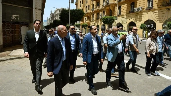 تطوير الميادين والشوارع بوسط القاهرة
