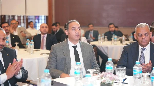 تعزيز الثقافة المصرفية والتحول الرقمي في التأمين