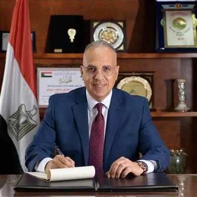وزير الري يُهنئ العاملين بمناسبة عيد العمال