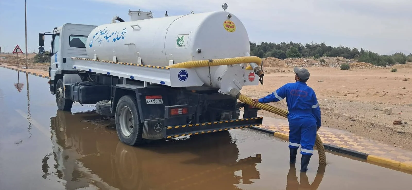 إصلاح سريع لكسر بخط مياه الغابة الشجرية بالغردقة