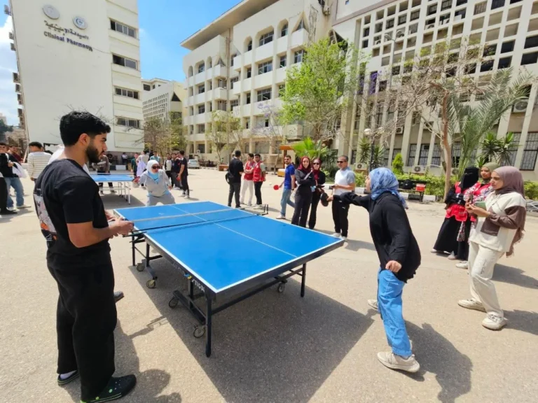 يوم رياضي للطلاب الوافدين بكلية الصيدلة بجامعة المنصورة