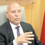 محافظ القاهرة يشاهد مباراة المنتخب مع المواطنين