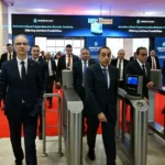 رئيس الوزراء يتفقد المعرض الطبي الإفريقي الخامس