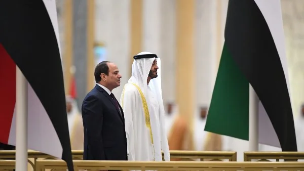 السيسي يبحث مع بن زايد تعزيز العلاقات المصرية الإماراتية