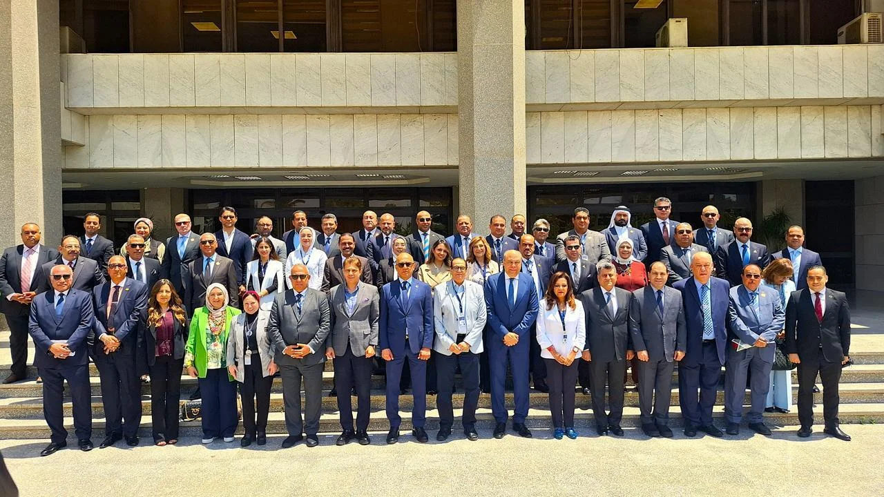 مشروعات التطوير في قطاع الطيران المدني المصري