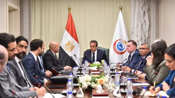متابعة مشروع مدينة المستشفيات والمعاهد التعليمية