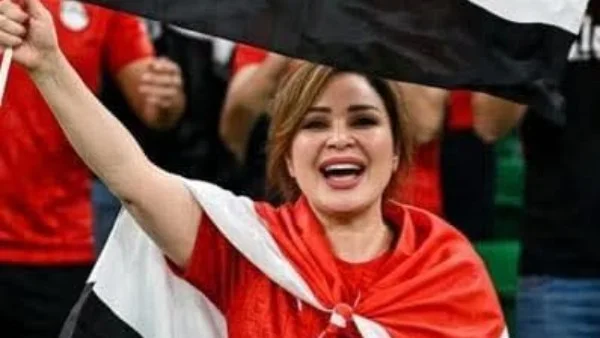 إلهام شاهين تدعم منتخب مصر قبل مواجهة بلجيكا