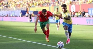 رونالدو يشيد بأشرف حكيمي بعد مباراة ودية