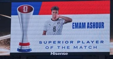 إمام عاشور يمتع الجماهير بلقب أفضل لاعب في مباراة مصر وبلجيكا