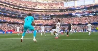 نيوزيلندا تسجل هدف التقدم على إيران في كأس العالم