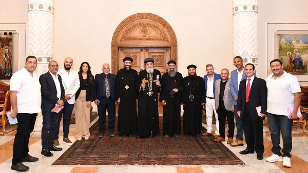 استقبل البابا تواضروس كهنة كنيسة "العذراء" في بدر