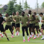 المنتخب الكندي يصل فانكوفر استعدادًا لمواجهة قطر وسويسرا