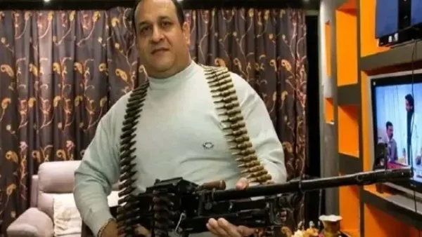 تفاصيل قضية مالك معرض سيارات التجمع مع صبري نخنوخ