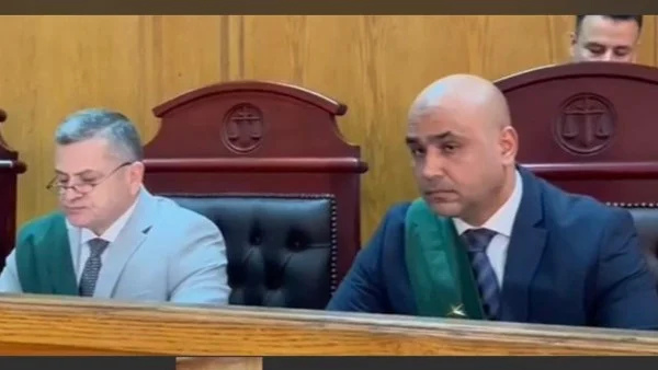 الحكم بسجن مهندس تهديد فتاة بصور عارية في مصر