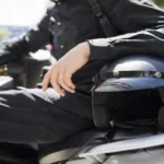 مخالفات لقيادة الدراجات النارية بدون خوذة