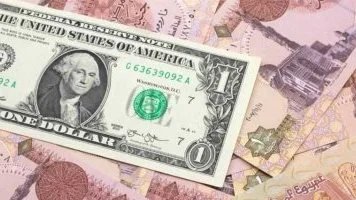 الجنيه المصري يتصدر قائمة العملات الأفضل عالميًا