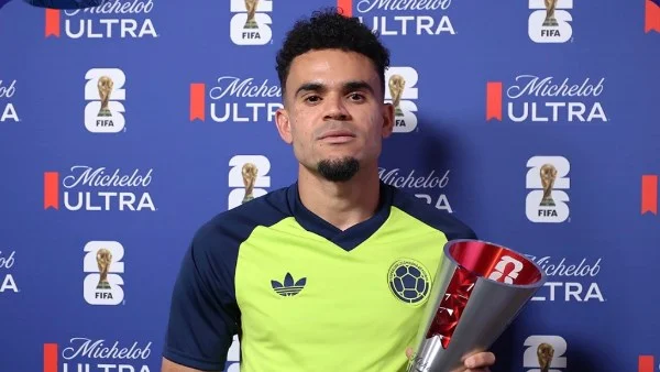 دياز يتألق ويقود كولومبيا للفوز في كأس العالم