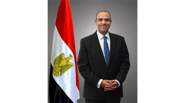 وزير الخارجية يبحث التطورات الإقليمية مع نظرائه