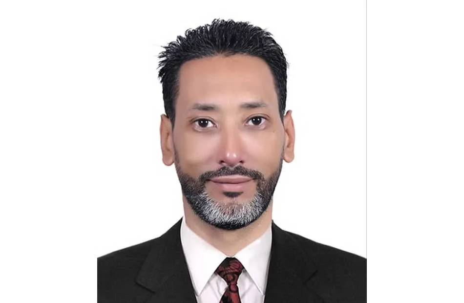 معلم من سوهاج يمثل مصر في بعثة البرمجة والذكاء الاصطناعي