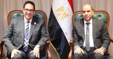 التعاون بين وزارة العمل وجامعة القاهرة في التدريب المهني