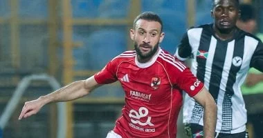 الأهلي يقيد عمر كمال في قائمة الموسم الجديد