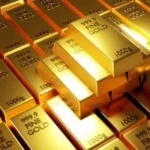الذهب يتراجع عالميًا تحت ضغط الدولار الأمريكي