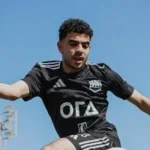 زد يتعامل مع بيراميدز لتأكيد شراء طارق علاء