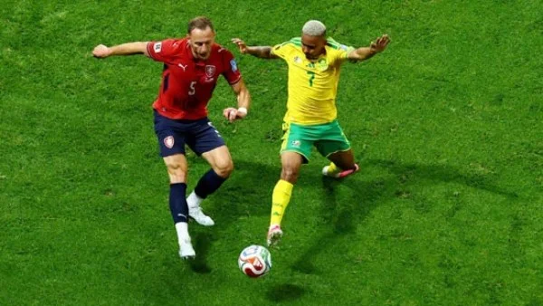 التشيك تتفوق على جنوب أفريقيا بهدف نظيف في الشوط الأول