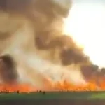 إخماد حريق هائل في شونة كتان بسمنود