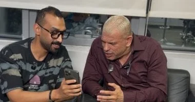 بشير التابعي يتعرف على نجوم منتخب مصر في الطفولة