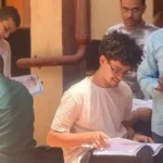 طلاب الثانوية الأزهرية يدخلون لجان امتحان النحو بتركيز