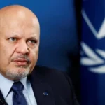 وقف المدعي العام للمحكمة الجنائية الدولية في بريطانيا