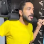 محمود كهربا يتألق بتمارين رياضية داخل الجيم