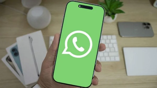 واتساب يختبر تأثيرات حركية جديدة لمستخدمي آيفون
