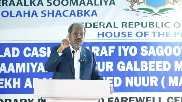الرئيس الصومالي يعلن بدء المرحلة الانتخابية وفق الدستور