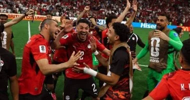 منتخب مصر يحتفل بفوز تاريخي في كأس العالم