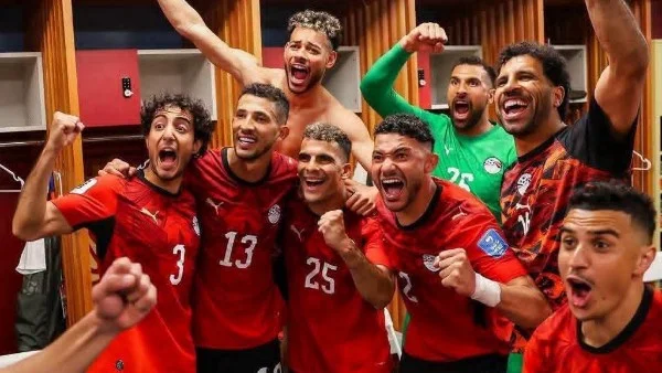 أحمد ناجي يهنئ منتخب مصر بعد انتصار تاريخي
