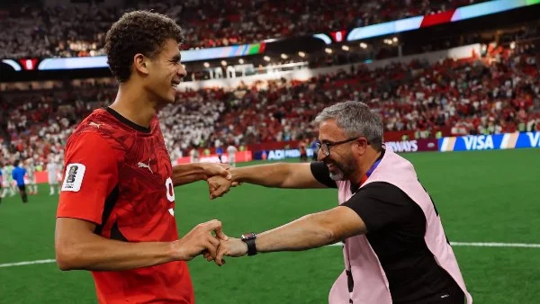 برشلونة يراقب تألق حمزة عبد الكريم في كأس العالم