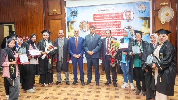 مناقشات أبحاث الماجستير المهني في إدارة الأعمال بجامعة أسوان