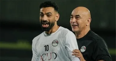 محمد صلاح ورفاقه يتدربون على أنغام "هنا مصر"