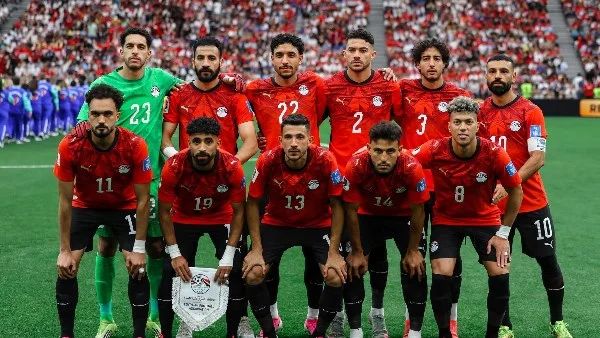 عمرو سلامة يحتفل بفوز منتخب مصر ويثير الجدل حول لاعب