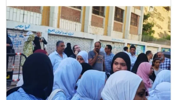 10 آلاف طالب يؤدون امتحان اللغة الأجنبية الثانية بأسوان