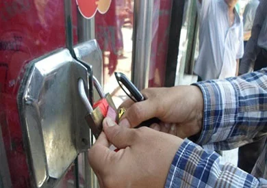 غلق 19 منشأة بدون ترخيص في كفر الدوار