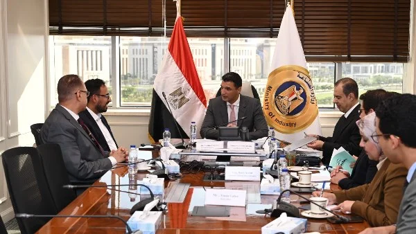 تعزيز التصنيع المحلي في الصناعات الكيماوية
