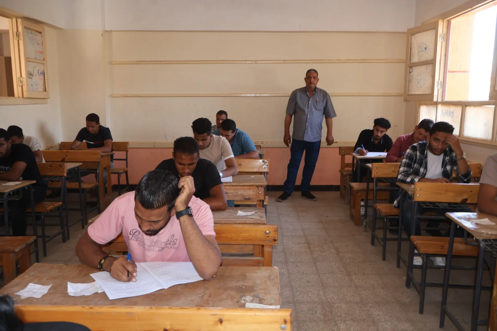 امتحان اللغة الأجنبية الثانية يسير بسلاسة في القليوبية